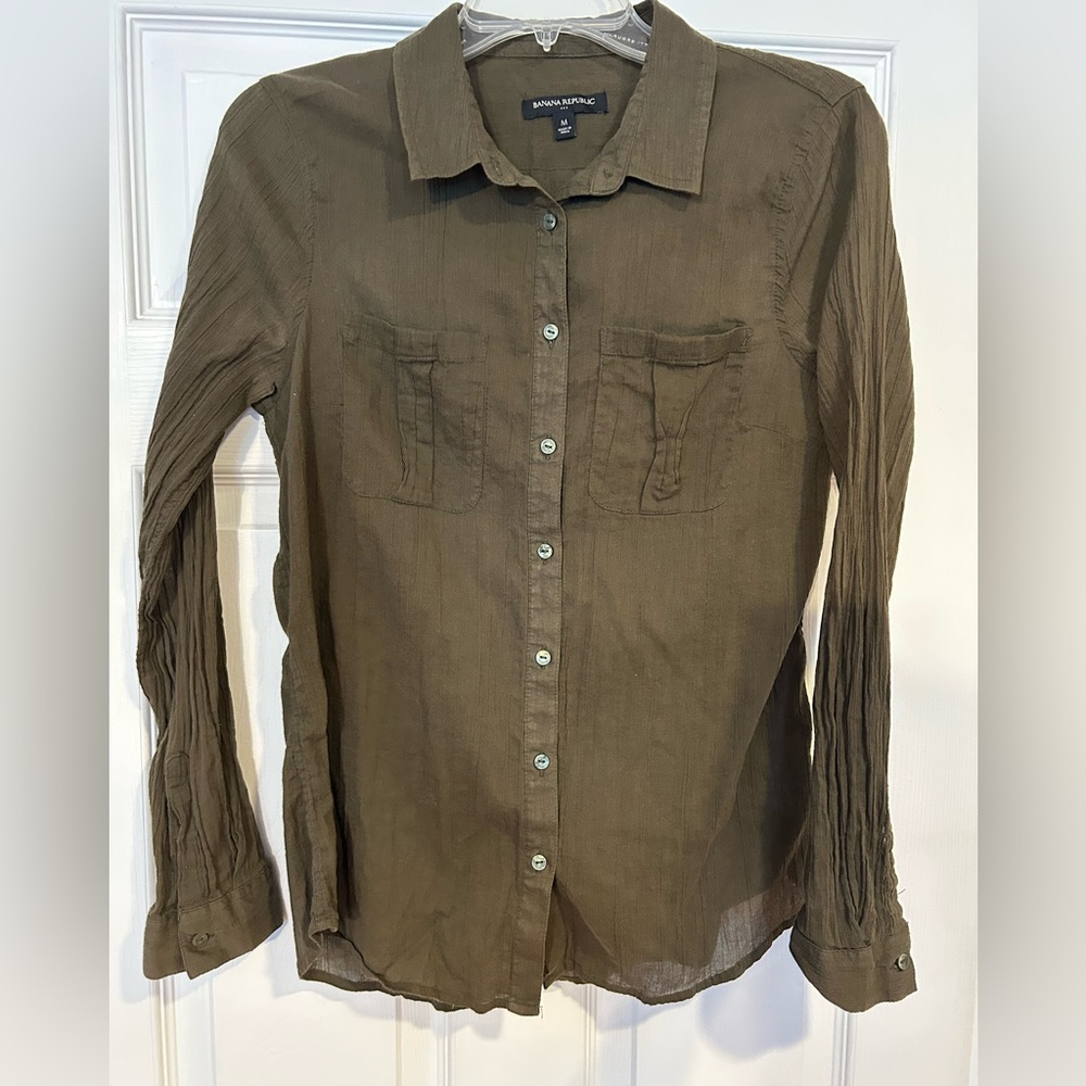 Banana Republic Women’s Dark Khaki Casual Shirt